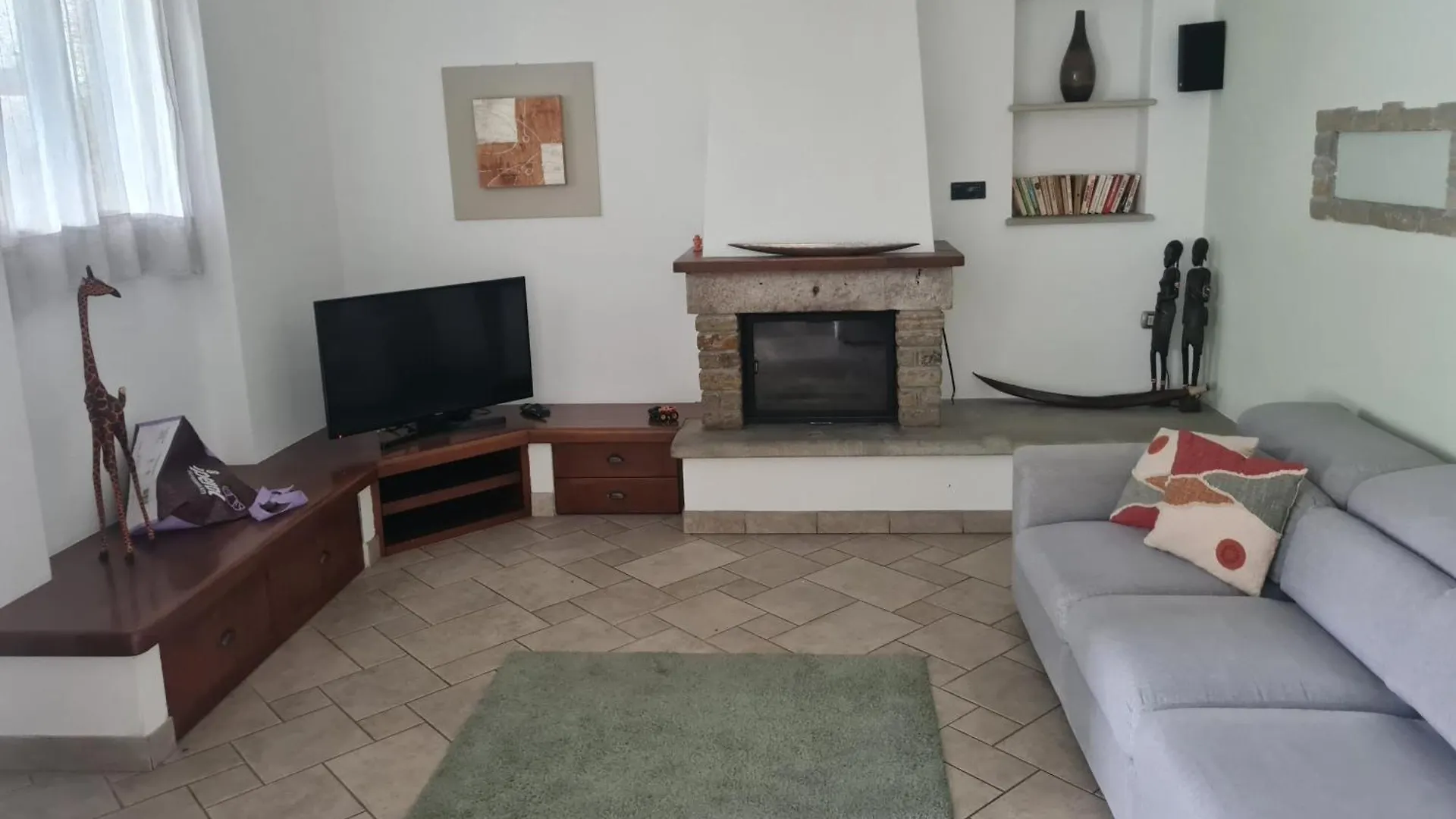 Gaia Apartment Lierna Italy