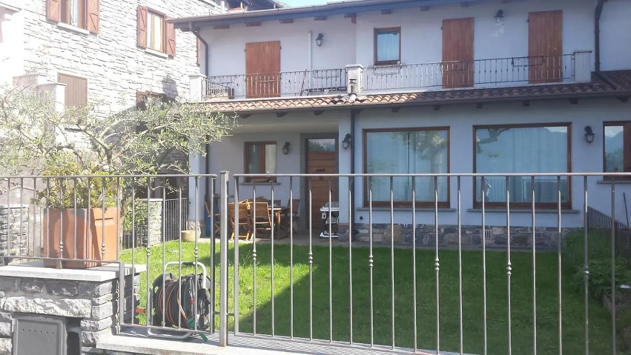 Gaia Apartment Lierna 0*,